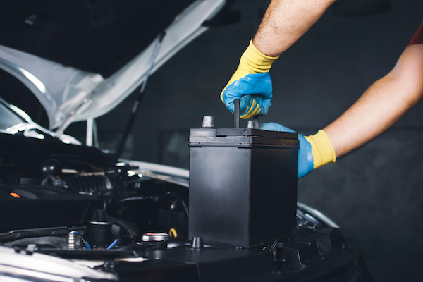 Signs That Your Car Battery Needs to Be Replaced